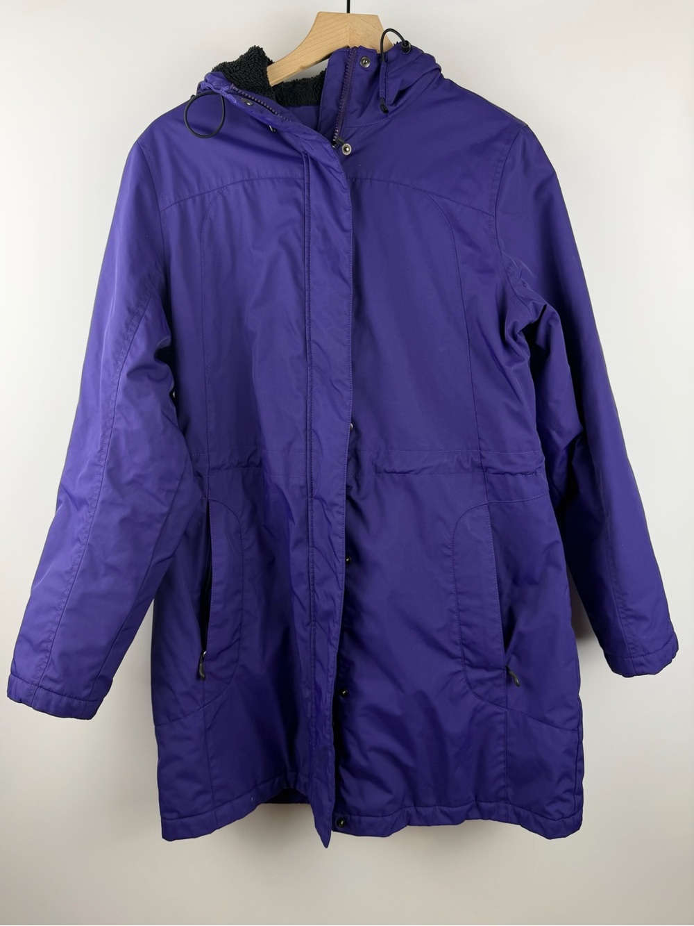 L.L. Bean Womens M Black Sherpa Fleece Jacket Purple Lining Winter Coat